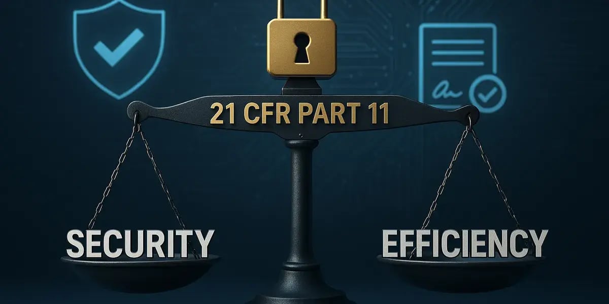 Waage mit Beschriftung „21 CFR PART 11“, die Sicherheit und Effizienz in der digitalen Compliance symbolisiert.